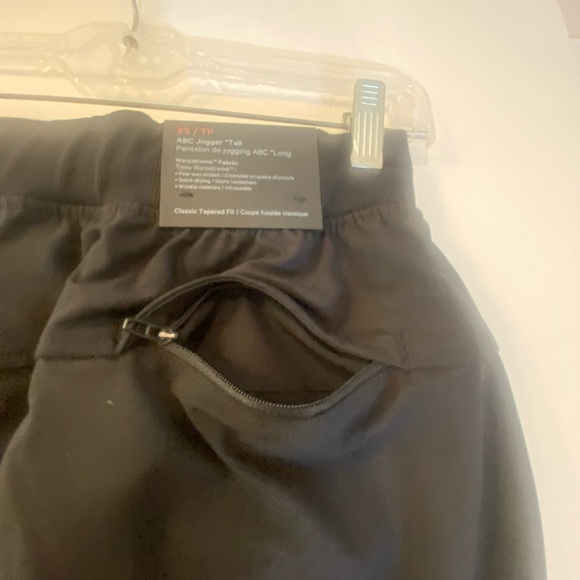 Lululemon ABC Jogger Tall XS Black
Warpstreme Tapered Fit NWT - Picture 8 of 14
